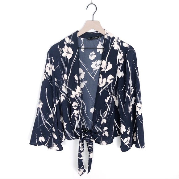 Zara Jackets & Blazers - NWT Zara Blue Floral Tie Front blazer